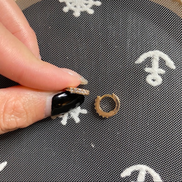 NWOT Anthro BaubleBar Mini Crystal Hoop Earrings - Picture 2 of 5